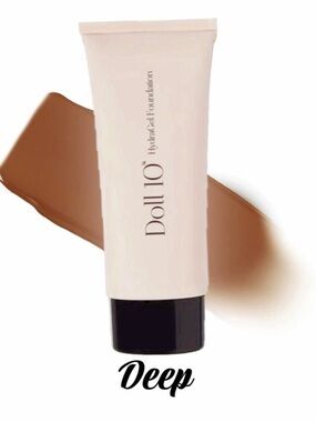 VAULT $54 Retail NWOB Doll 10 HydraGel Foundation - Deep